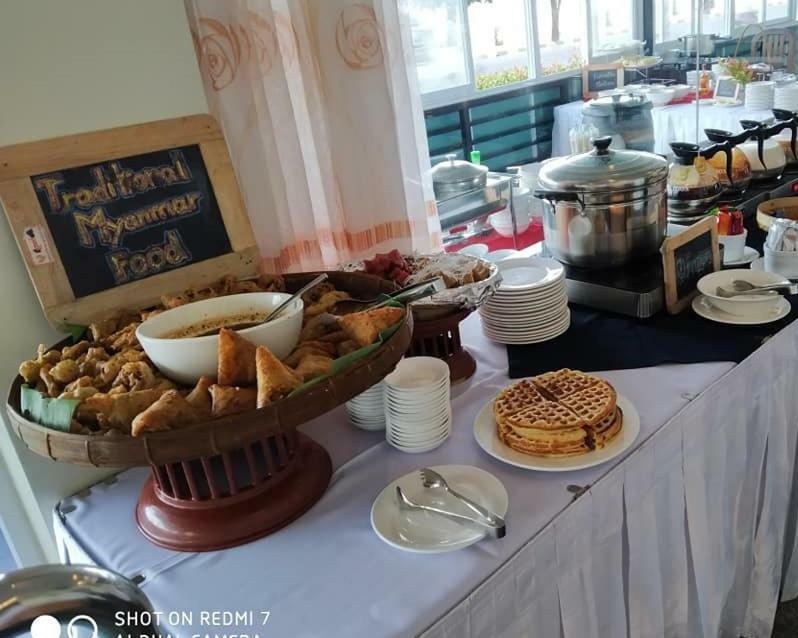 Ngwe Moe Hotel Mawlamyine Εξωτερικό φωτογραφία